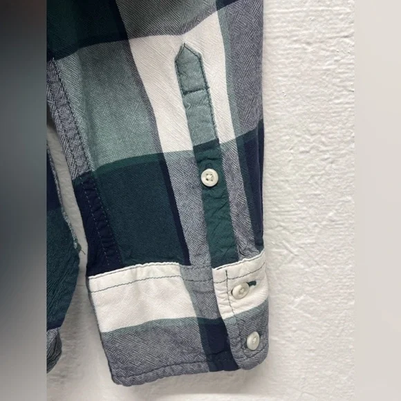 WOMEN’S - Merona Plaid Flannel Button Up Shirt - XL - Picture 8 of 10